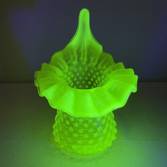 Fenton Topaz Jack in The Pulpit Opalescent Vaseline Hobnail Vase 6.5” GLOWS - Picture 1 of 8